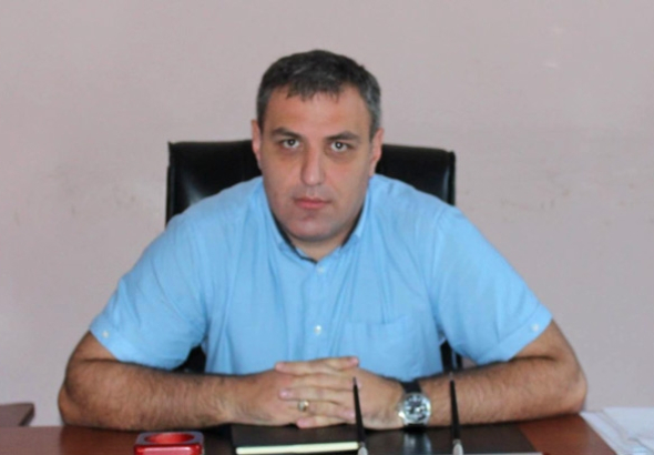 ქუთაისის საკრებულოს თავმჯდომარემ სამსახურებრივი ურთიერთობა შეიჩერა, ხელფასი შეინარჩუნა