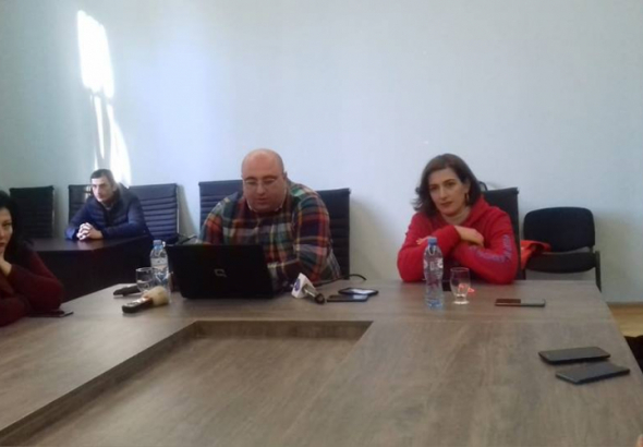 ქუთაისის მერის ანგარიში შეკითხვების დასმის შესაძლებლობის გარეშე 