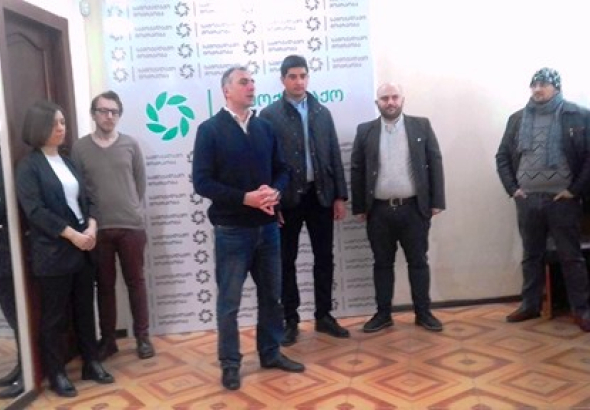 "ვაპირებთ, ხელისუფლება მოვაბრუნით ხალხისკენ" - ელისაშვილმა ქუთაისში ოფისი გახსნა
