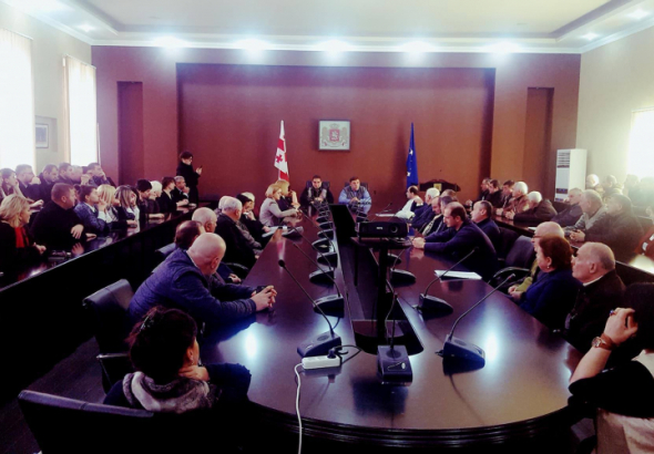 "მიზერული თანხებით მაქსიმუმს აკეთებდნენ"  -  შოთა მურღულია  თანამშრომლებს დაემშვიდობა