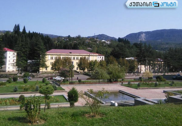 ტყიბულის გამგეობა საპატიო მოქალაქის გამოსავლენად გამოკითხვას ატარებს