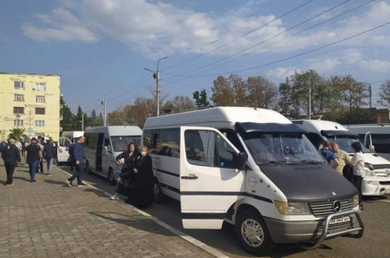 „ნაციონალური მოძრაობის“ შეკრებაზე ქუთაისიდან 800-მდე ადამიანი გაემგზავრა