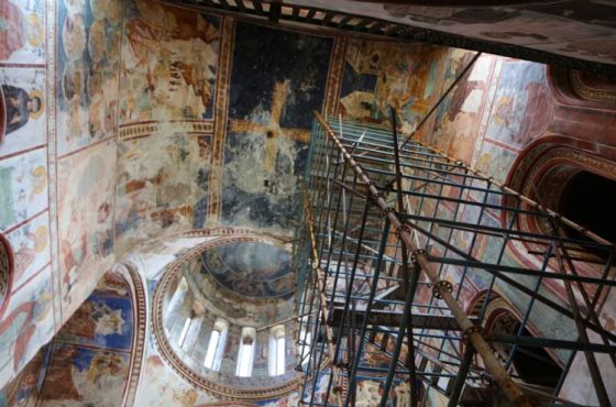 ვის არ მოსწონს გელათი?! 