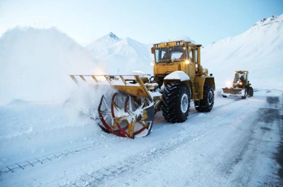 დიდთოვლობის გამო საავტომობილო გზებს ინტენსიურად წმენდენ -  სად მოქმედებს შეზღუდვები