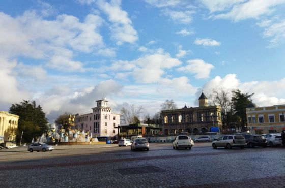 ქუთაისში ავტოსატრანსპორტო საშუალებებისთვის მოძრაობის წესები დროებით იცვლება