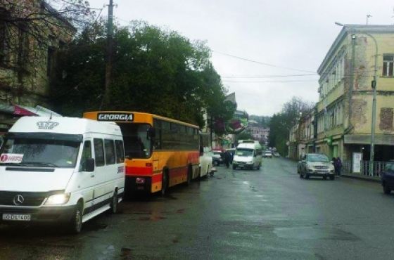 პირბადის არასწორი ტარებისთვის ქუთაისში მგზავრები დააჯარიმეს