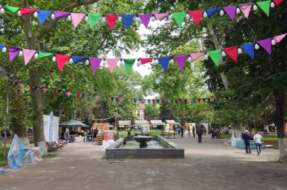 დამოუკიდებლობის დღე - სამზადისი ქუთაისში (ფოტო)