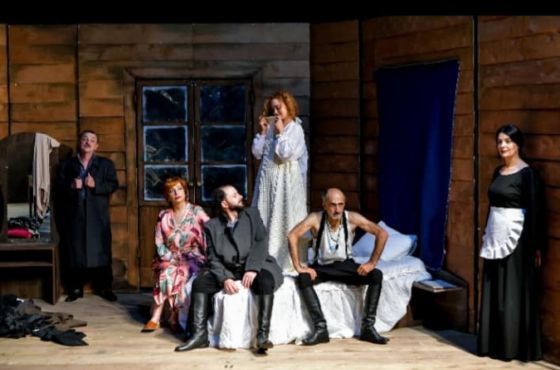 „დაფდაფები ღამით“ - მესხიშვილის თეატრი ახალ სეზონს პრემიერით ხსნის