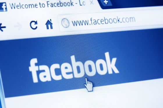 ომის „არშემჩნევა“ - რა ინფორმაციას აქვეყნებენ სამინისტროები ფეისბუქის ოფიციალურ  გვერდებზე 