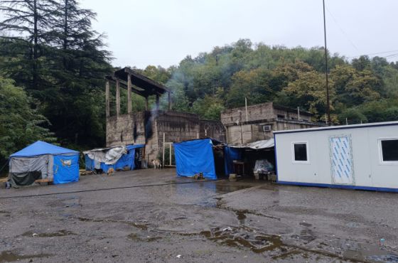 უპასუხო პროტესტი - შუქრუთელები სამი კვირაა მედიაციის გაგრძელებას ელოდებიან