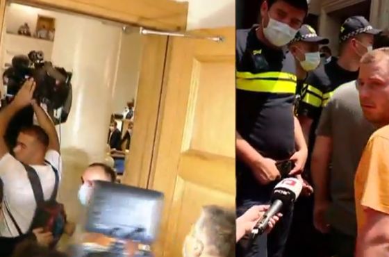 "რატომ გვჟლიტავდით?!“- ჟურნალისტებს და მედია მენეჯერებს პარლამენტში არ უშვებენ