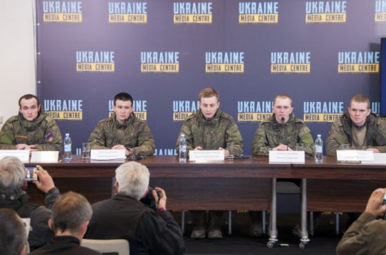 უკრაინა სამხედრო ტყვეების გაცვლას იწყებს