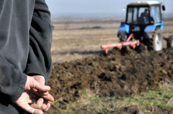 "მთავრობა სოფლის განვითარებაზე აღარ ფიქრობს'' - ფერმერები აგრობარათის გაუქმებაზე