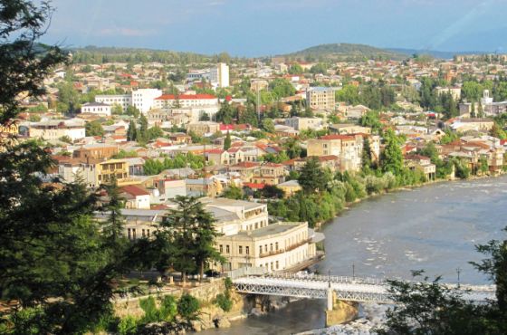 ქუთაისში ქალები უმრავლესობაშია — რას აჩვენებს 2024 წლის აღწერა