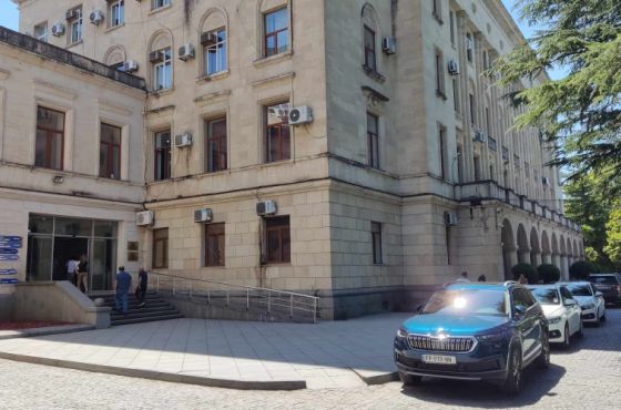 "დაბალი ფასის წინადადების საფუძველზე გაფორმდა კონტრაქტი“- მერია "გამჭვირვალობის" კვლევაზე