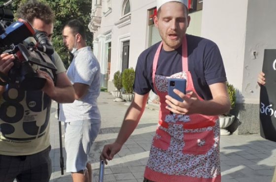 "პატრიოტთა ალიანსს"  ქუთაისში "რუსული ბორშით" ხვდებიან (ვიდეო)