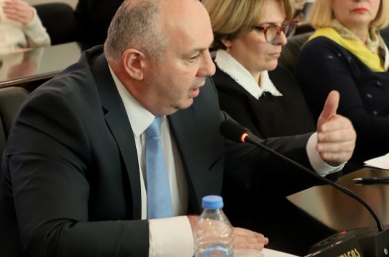 "ნაციონალური მოძრაობის'' წევრები ყოფილმა თანაგუნდელებმა თავიანთი ფრაქციიდან გარიცხეს