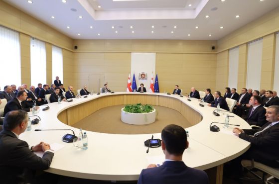 პრემიერმა რეგიონებში სახელმწიფო რწმუნებულებსა და მუნიციპალიტეტების მერებს დავალებები მისცა