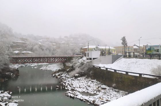 ქუთაისში პირველი თოვლი მოვიდა