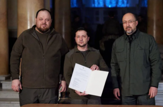 უკრაინა ევროკავშირის კანდიდატის სტატუსის მინიჭებას აპრილის ბოლოს ელოდება