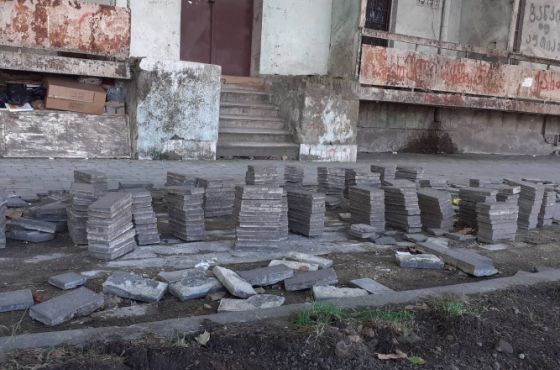 რა უფლებით ყიდიან სახელმწიფო ქონებას  - ანტიკორუციული მოძრაობა 