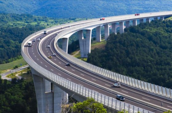 რიკოთის მაგისტრალზე ახალი, 12 კილომეტრიანი გზა გაიხსნა