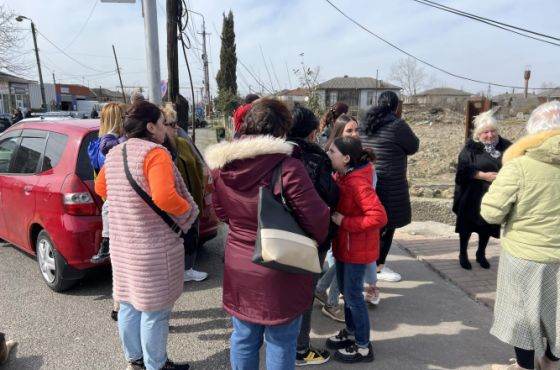 "სკოლა გვინდა, დაგვაყენონ საშველი" - სამტრედიის მე-4 სკოლის მშობლები განათლების მინისტრთან შეხვედრას ითხოვენ