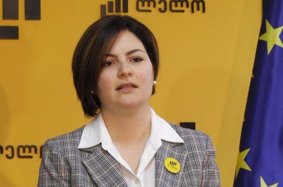 ქუთაისში ,,ქართული ოცნების" მაჟორიტარობის კანდიდატს კანონდარღვევაში ადანაშაულებენ