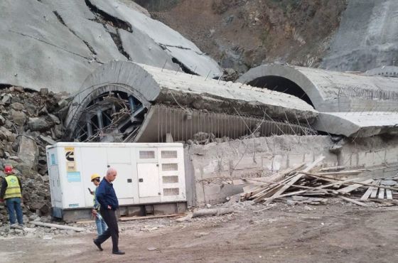 უბისა-შორაპნის მონაკვეთზე ფერდის ზედაპირი ჩამოიშალა