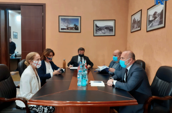 "მნიშვნელოვანია, რომ ამომრჩეველი არჩევნებზე დაშინების გარეშე მივიდეს", - კელი დეგნანი