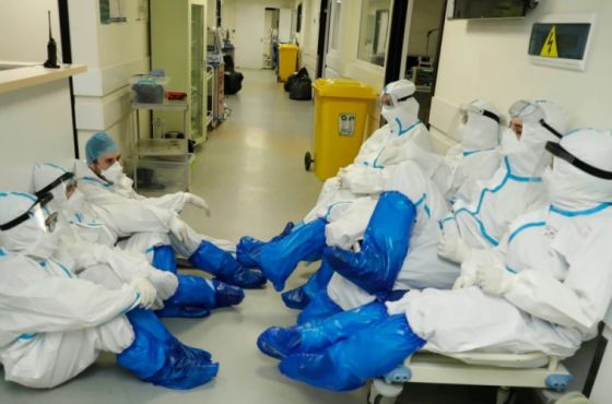 "პანდემიისას კლინიკების დირექტორები 5-10-ჯერ იზრდიდნენ ხელფასებს, ექიმებისა თუ ექთნების დანამატების ხარჯზე“ 