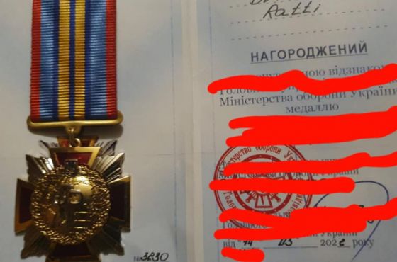 უკრაინაში ქართველ მებრძოლს ორდენი გადასცეს