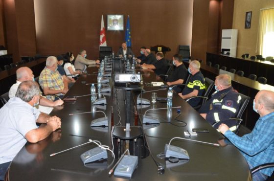 იმერეთის გუბერნატორი შესაბამის სამსახურებს ვირუსის პრევენციის კონტროლის გამკაცრებისკენ მოუწოდებს