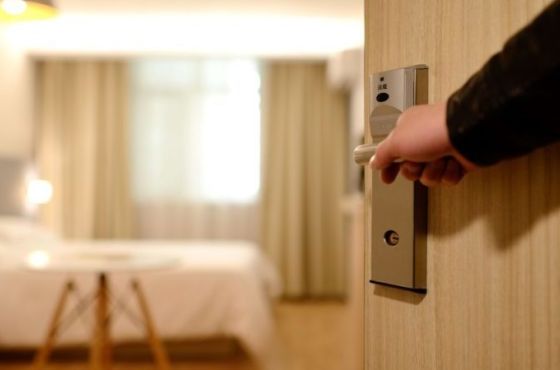 კოვიდსასტუმროები  ქუთაისში - ვის შეგიძლიათ მიმართოთ ინფიცირების შემთხვევაში 