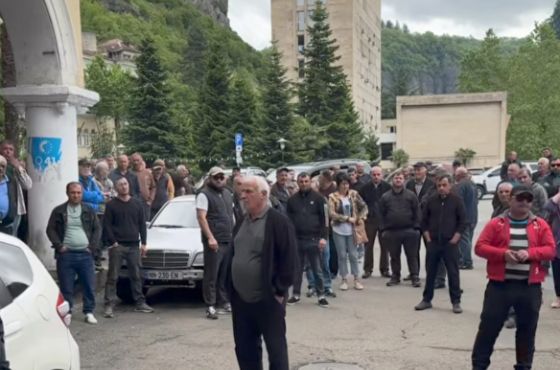  მაღაროელები მათ მიერ დაყენებულ მოთხოვნებზე კომპანიისგან პასუხს ელოდებიან