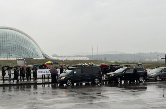 „ქუთაისი ვარ მე“ -  ქალაქი ქეთი ბერძენიშვილს დაემშვიდობა 