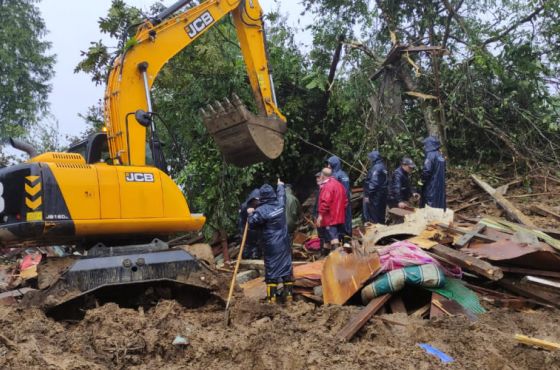 "მაშველების მიერ გადარჩენილია 11 მოქალაქე" - ვითარება გურიაში, სტიქიის ზონაში