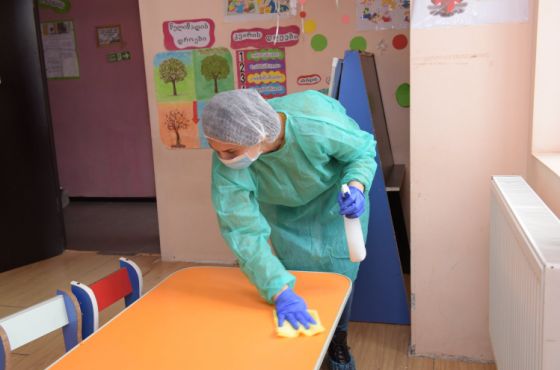  ინფიცირებული თანამშრომლები - ქუთაისის ერთ-ერთ ბაღში სწავლა შეწყდა