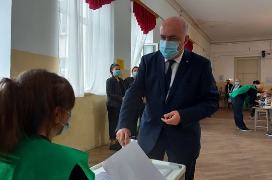 ,, ხმა მივეცი ჩვენი ქვეყნის და ჩვენი ქალაქის უკეთეს მომავალს '' - ზაზა ლომინაძე