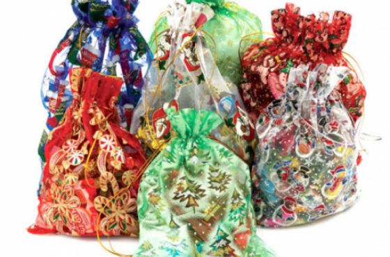 ქუთაისის მერია სოციალურად დაუცველებს საახალწლო ნობათებს დაურიგებს 