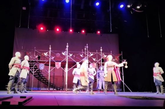 სპექტაკლი სათქმელის გარეშე 