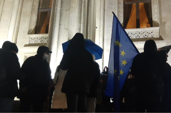  ქუთაისში ანრი ჯოხაძის კონცერტი პროტესტის ფონზე გაიმართა 