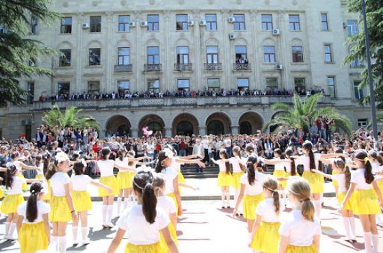 მერია „გვირილობის“ დღესასწაულზე დაზოგილი თანხის დახარჯვას ჯერ არ აპირებს