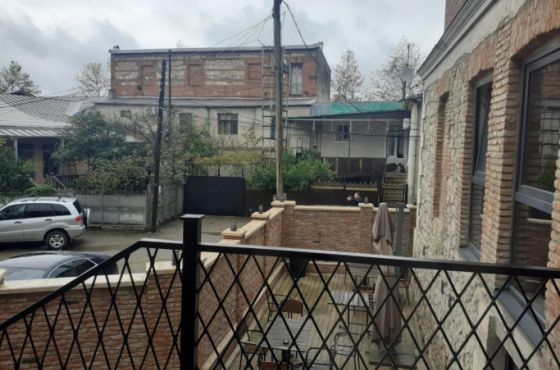  ხმაური "ერთიანობა - ნაციონალური მოძრაობის" შეხვედრაზე - რა მოხდა სასტუმრო "სოლომონთან"