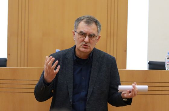 სოზარ სუბარი სოციალური ქსელების რეგულირების ინიციატივით გამოდის