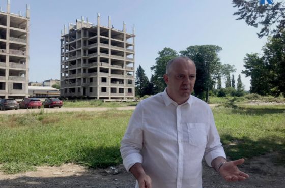 "ხელისუფლებამ პოლიციელების ბინებისთვის განკუთვნილი ფული მიითვისა" 