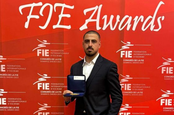 ქუთაისელი სანდრო ბაზაძე მსოფლიოს საუკეთესო ხმლით მოფარიკავედ დასახელდა