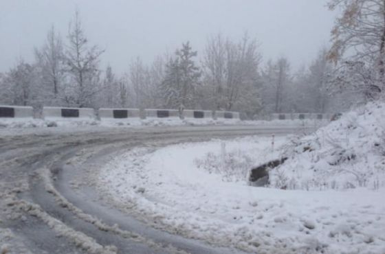 ქუთაისი(ჭომა)-ალპანა-მამისონის უღელტეხილის საავტომობილო გზის მონაკვეთზე შეზღუდვები დაწესდა