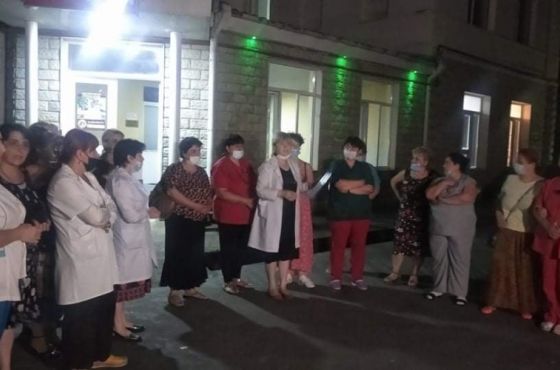 ქუთაისში სამშობიარო სახლის კოვიდკლინიკად გადაკეთებას ექიმები აპროტესტებენ