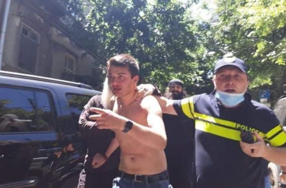 ,,საროჩკა'' შემოიხია და გადააგდო'' - მეუფე იოანე ,,ფორმულას'' ჟურნალისტის ცემასთან დაკავშირებით 